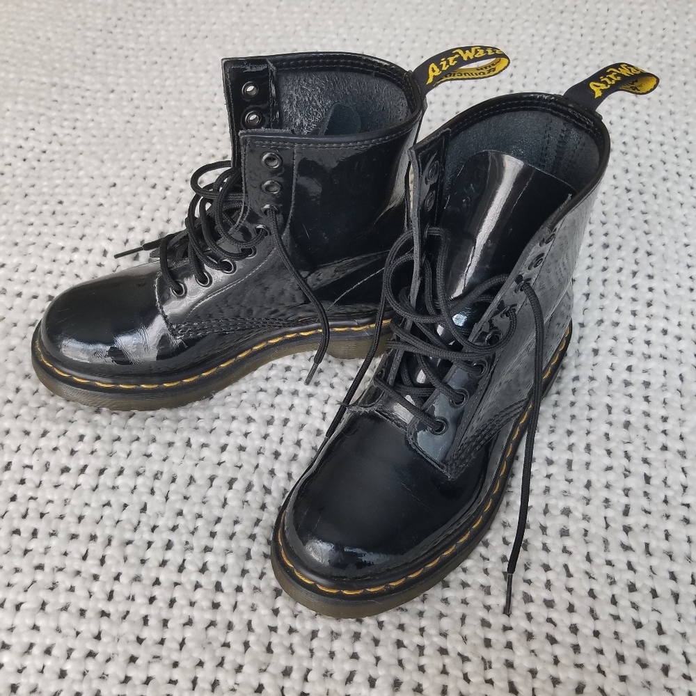 SOLD⚠️ Doc Martens 1460 W boots (5)